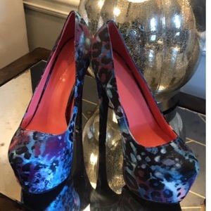 Never Worn Blue Leopard Print Stiletto
